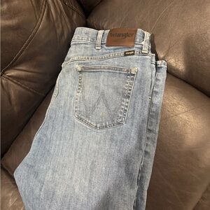 Wrangler Classic Blue Regular Fit Jeans